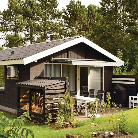 Two-bedroom Holiday In *